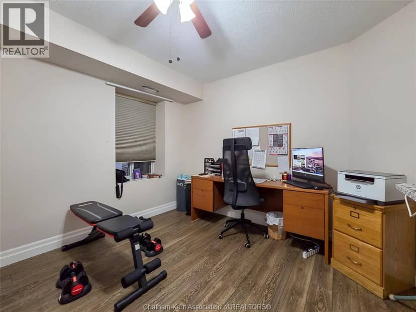 10 Van Allen Avenue — photo 24 of 40