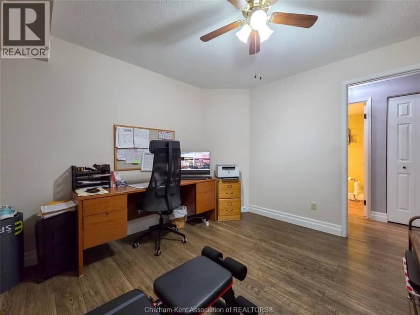 10 Van Allen Avenue — photo 25 of 40