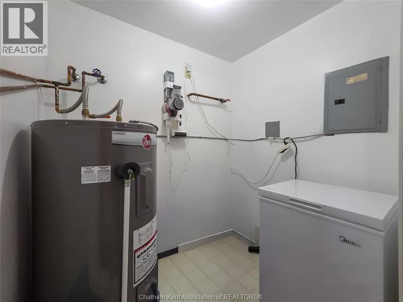 10 Van Allen Avenue — photo 36 of 40