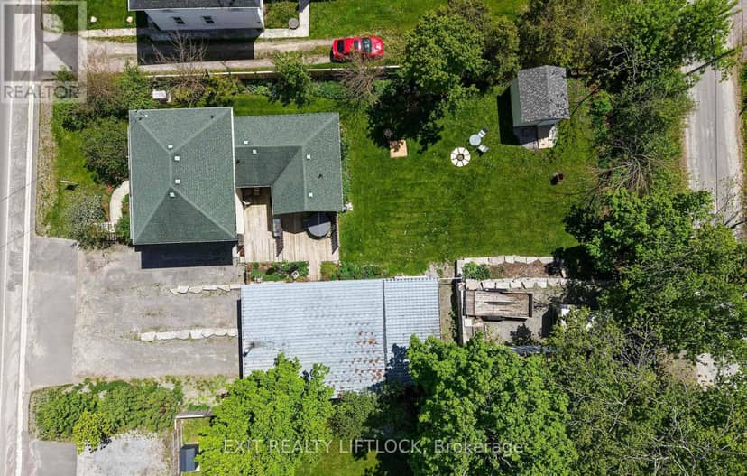 2464 Queen Mary Street — photo 38 of 40
