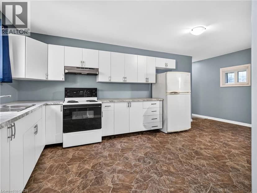 478 EAST MAIN Street, Welland, photo 6