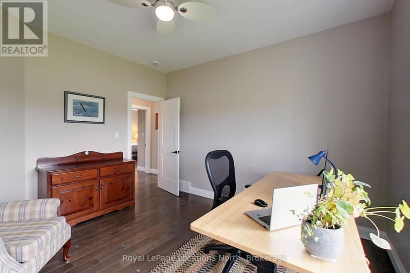 109 Robertson Avenue — photo 22 of 40