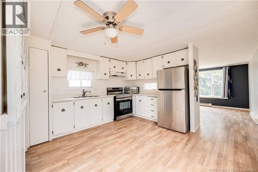 28 Raworth Avenue — photo 6 of 40