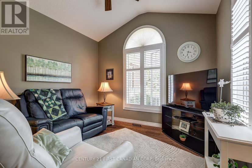 11 - 101 Southgate Parkway — photo 25 of 40