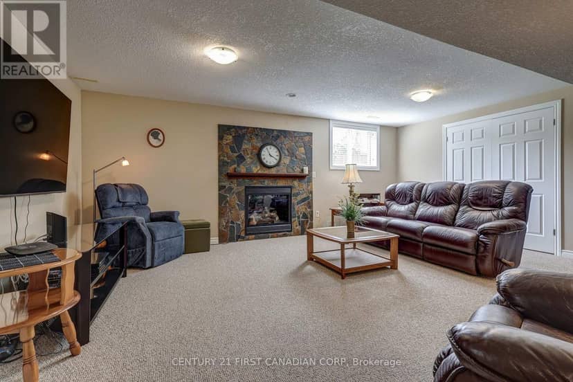 11 - 101 Southgate Parkway — photo 35 of 40