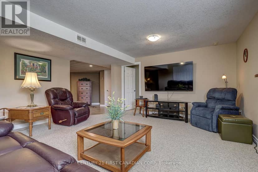 11 - 101 Southgate Parkway — photo 37 of 40