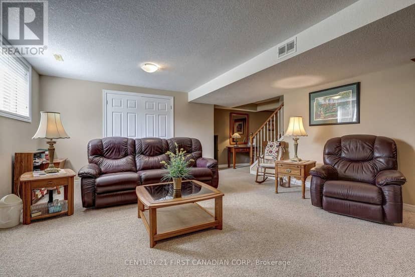 11 - 101 Southgate Parkway — photo 38 of 40