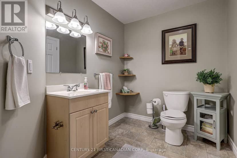 11 - 101 Southgate Parkway — photo 39 of 40