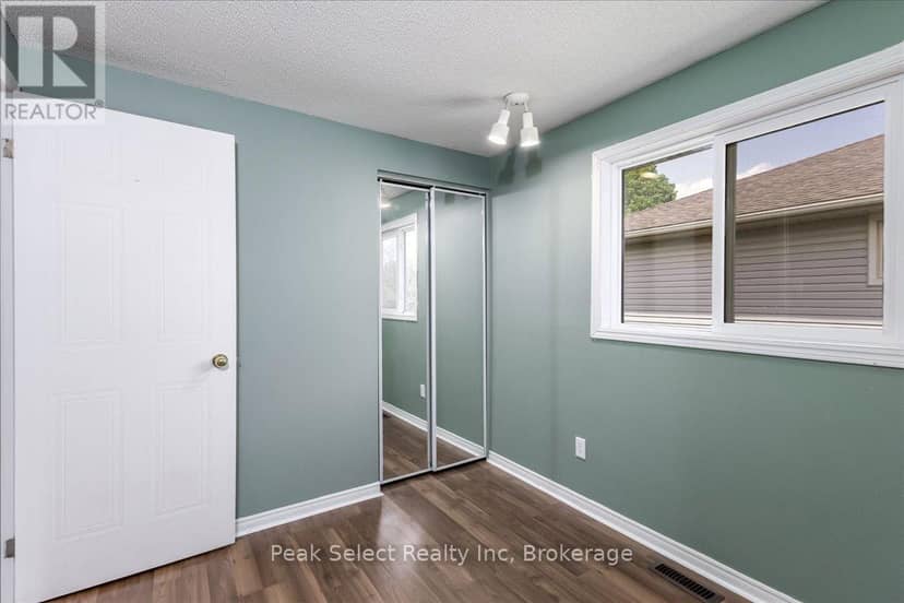 29 Southvale Road — photo 24 of 40