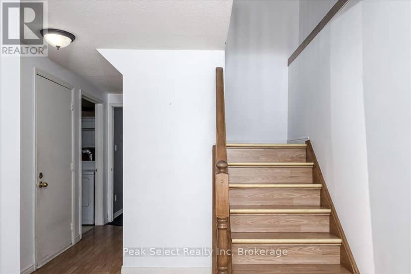 29 Southvale Road — photo 5 of 40