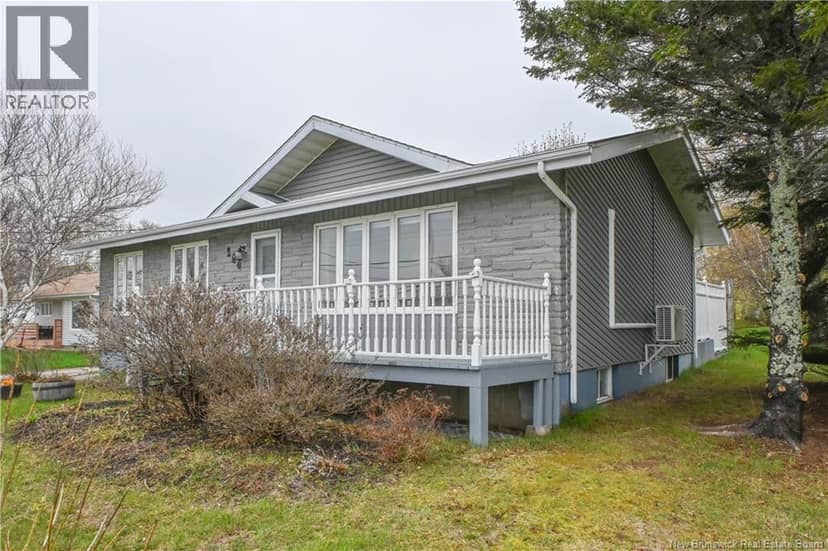 286 Saint-Pierre E. Boulevard, Caraquet, photo 8