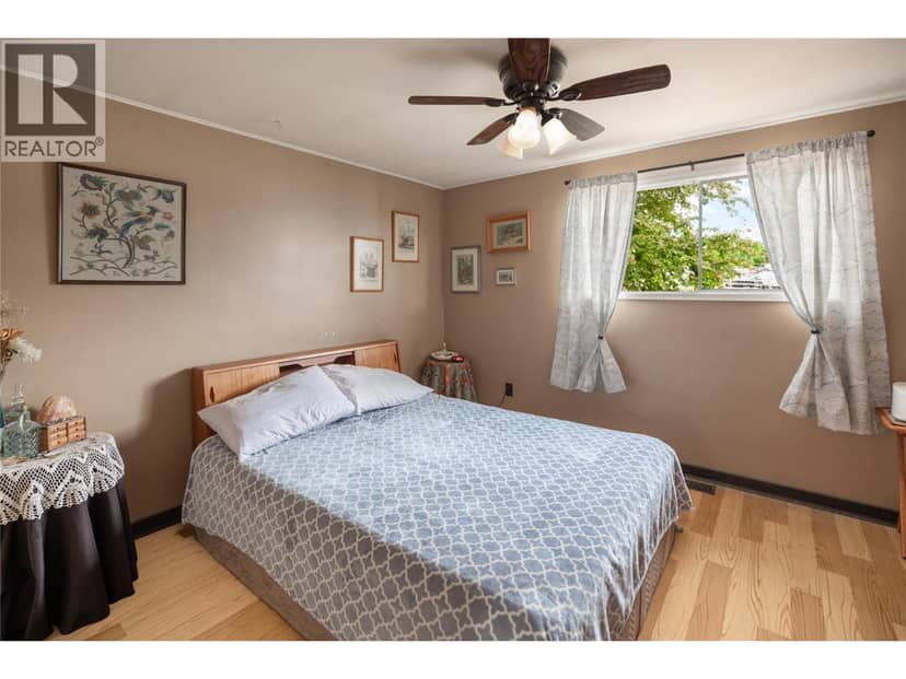 2150 Burnett Street, Kelowna, photo 5