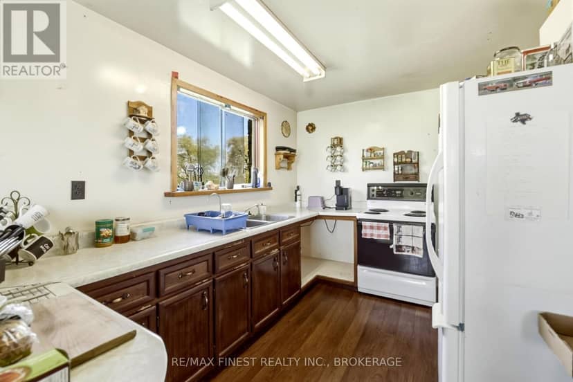602 Caton Road — photo 15 of 33