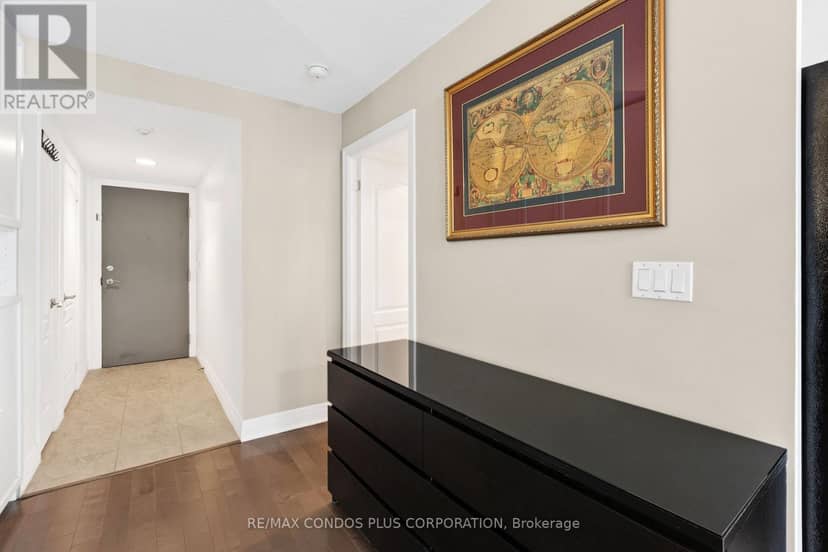 317 - 2119 Lake Shore Boulevard W — photo 16 of 32