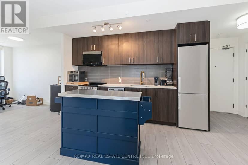 1402 - 8010 Derry Road — photo 12 of 39