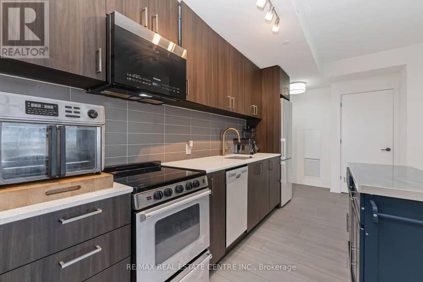 1402 - 8010 Derry Road — photo 9 of 39