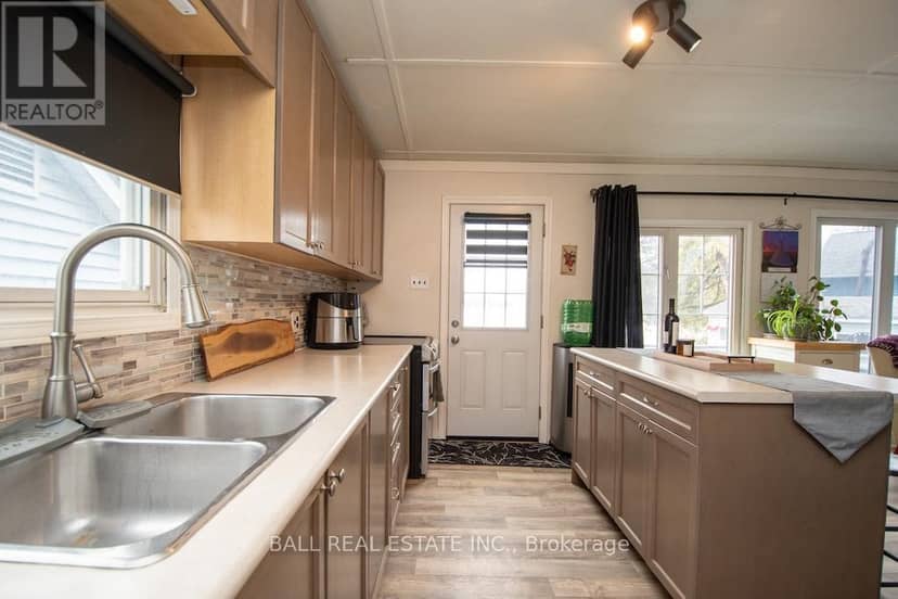 175 Rollies Point Road E — photo 24 of 40