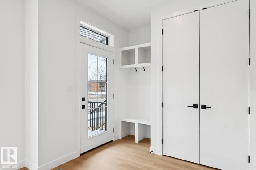 14816 93 AV NW, Edmonton, photo 2