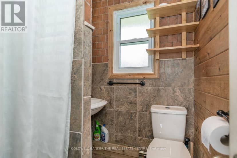 121 Maskinonge Road — photo 13 of 35