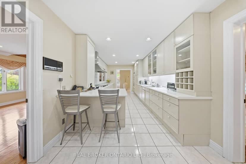 529 Conservation Drive — photo 10 of 40
