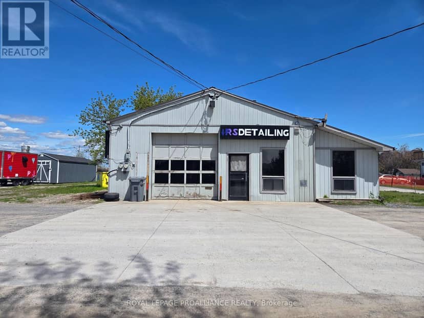 323 Dundas Street E, Quinte West, photo 2
