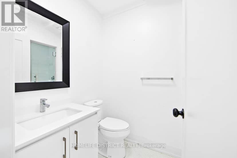 243 Niagara Street — photo 13 of 15