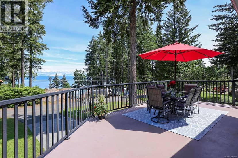 8045 Harmony Cres, Merville