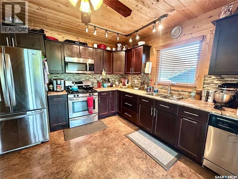 10 Hillview DRIVE — photo 13 of 40