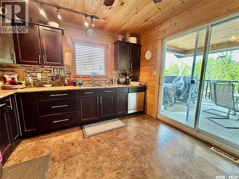 10 Hillview DRIVE — photo 15 of 40