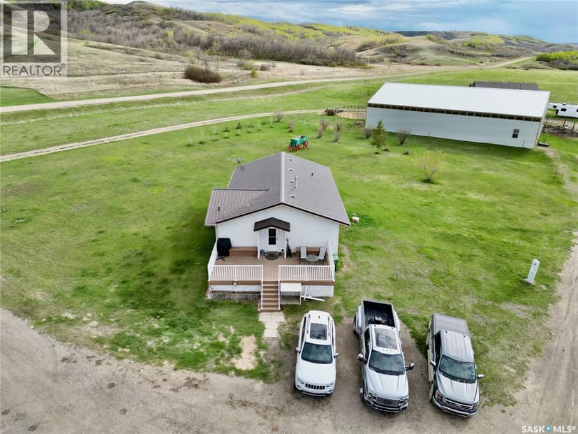 Ludwig Acres - Nestled in the Qu'Appelle Valley — photo 29 of 40