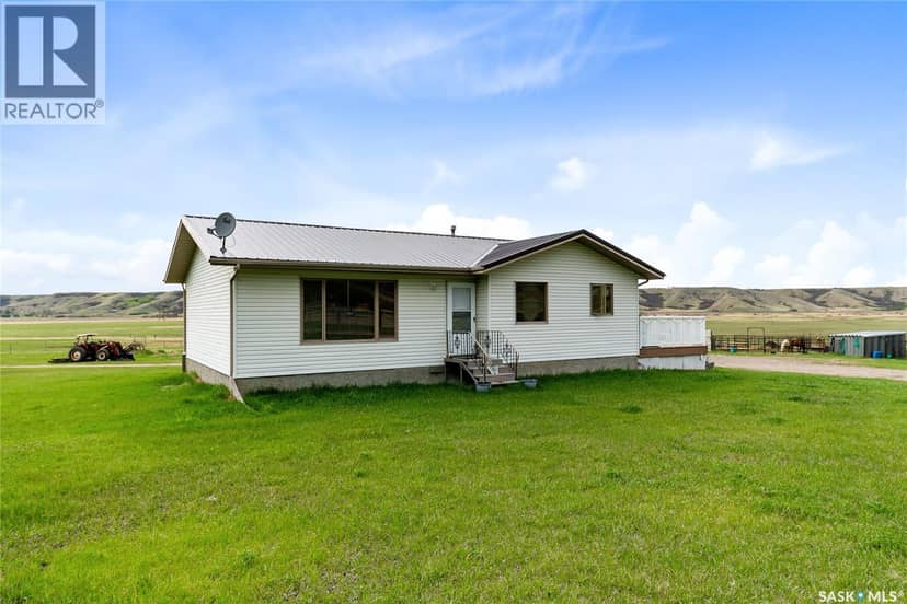 Ludwig Acres - Nestled in the Qu'Appelle Valley — photo 27 of 40
