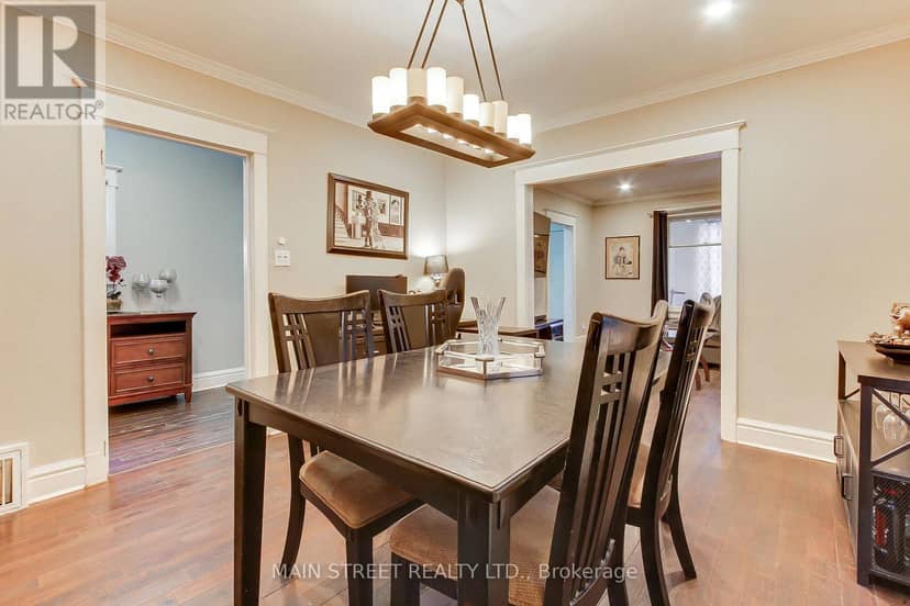 19 Macdonald Street — photo 10 of 29