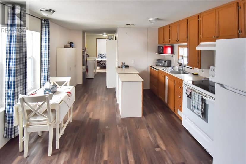 5261 Highway 17 Unit# 1, Markstay, photo 6