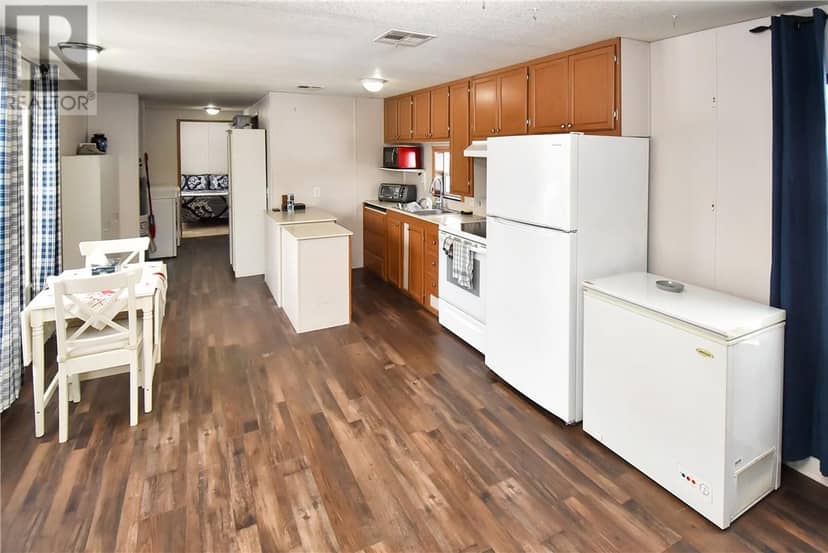 5261 Highway 17 Unit# 1, Markstay, photo 7