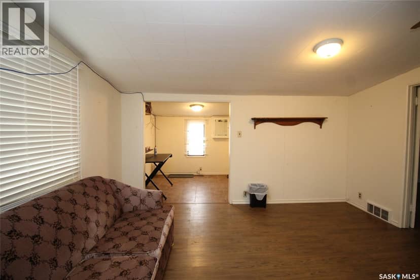 403 4th STREET W, Shaunavon, photo 4