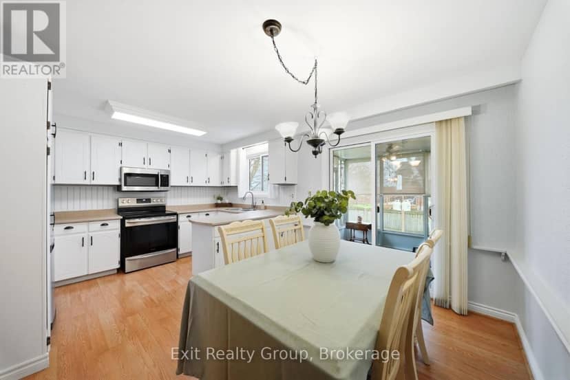 168 North Shore Road — photo 13 of 40