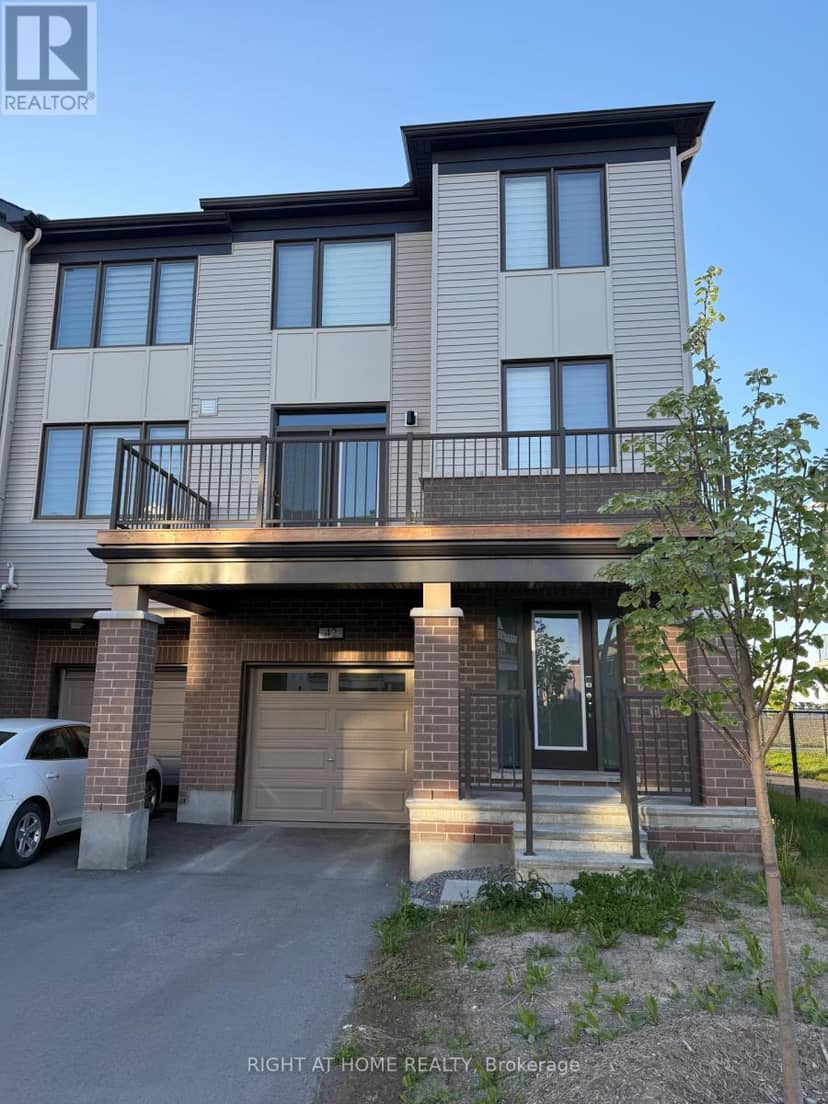 42 Stitch Mews — photo 1 of 14