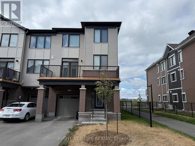 42 Stitch Mews — photo 2 of 14