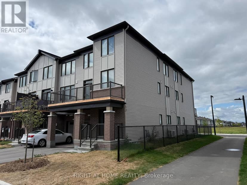 42 Stitch Mews — photo 3 of 14