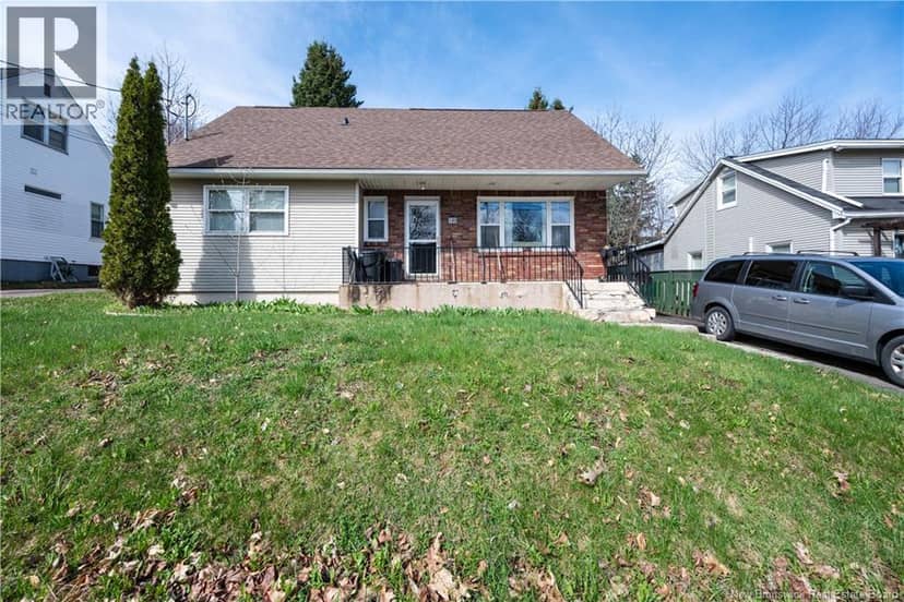 190 Maple Street — photo 1 of 34