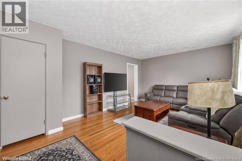 190 Maple Street — photo 2 of 34