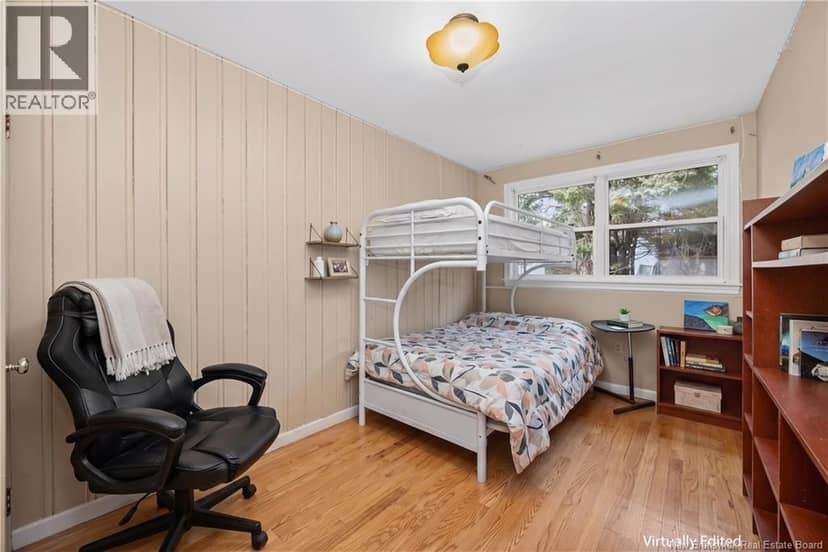 190 Maple Street — photo 15 of 34