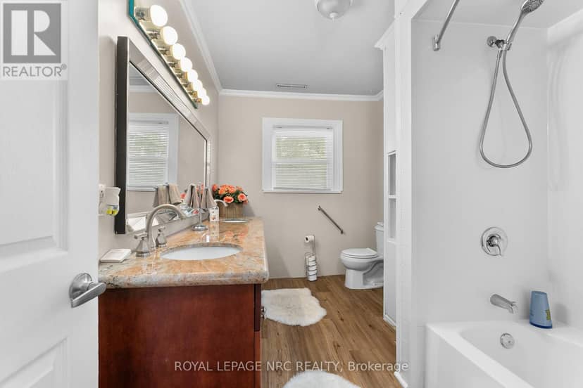 3208 Young Avenue — photo 21 of 40