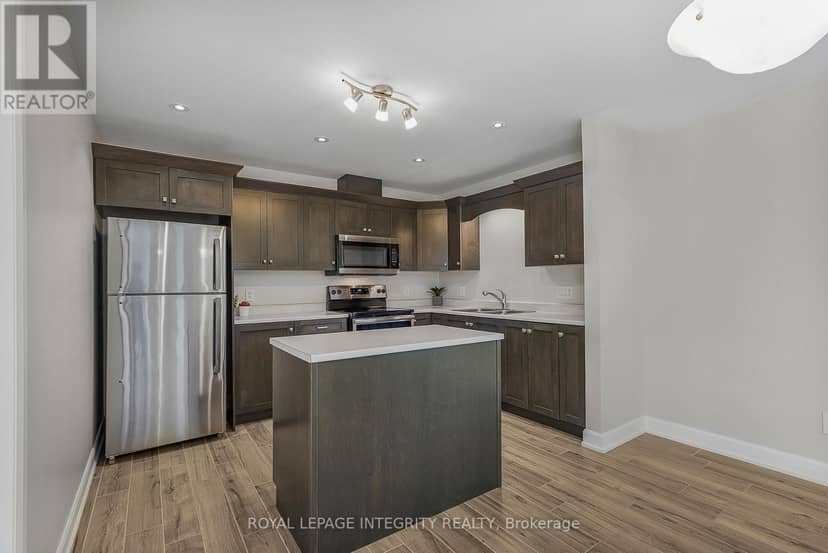 208 - 48 Des Benevoles Street — photo 4 of 34