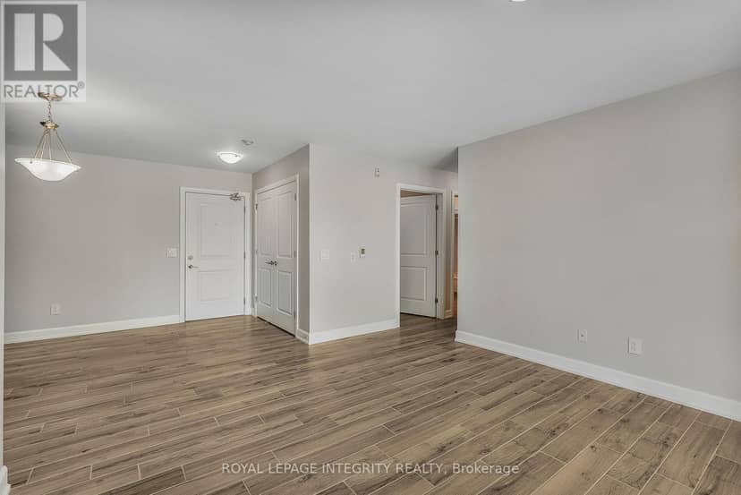 208 - 48 Des Benevoles Street — photo 9 of 34