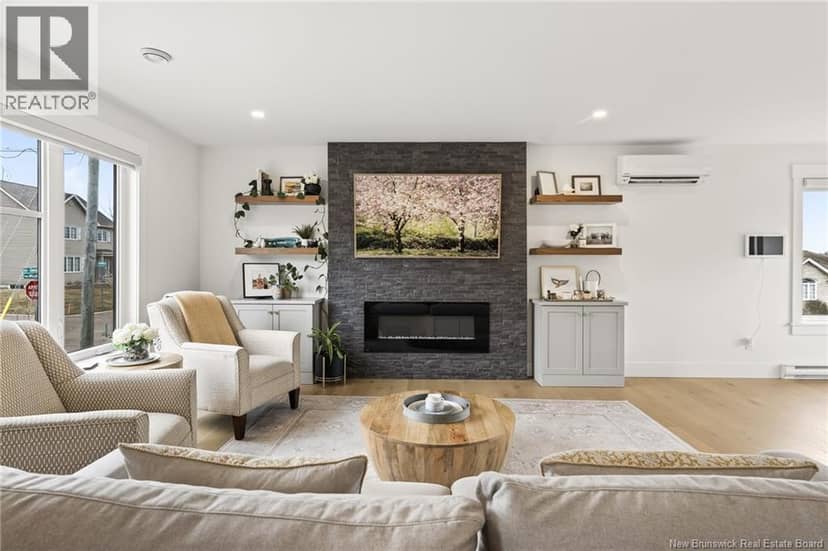 458 Gaspé Street — photo 4 of 40