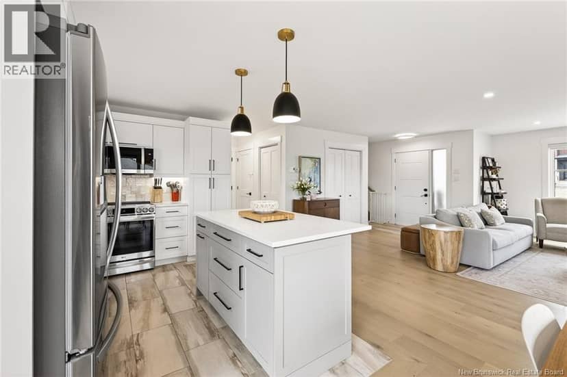 458 Gaspé Street — photo 11 of 40
