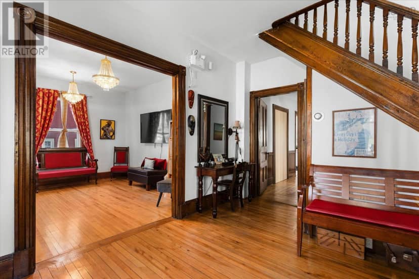 99 Dufferin Street — photo 11 of 40