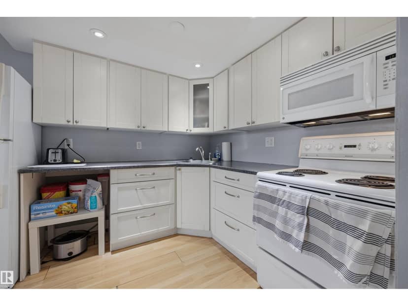 #3 18315 89 AV NW — photo 13 of 33