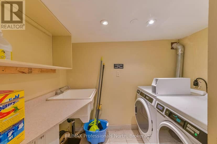 3 Maynard Avenue, Toronto, photo 6